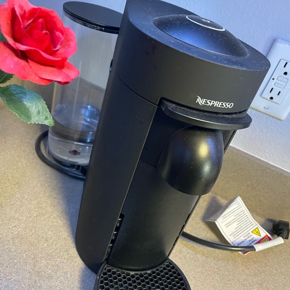 Nespresso machine - Picture 2 of 3